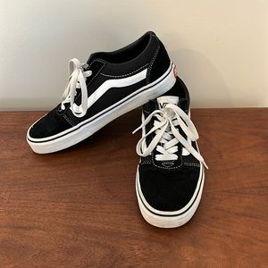 Black vans